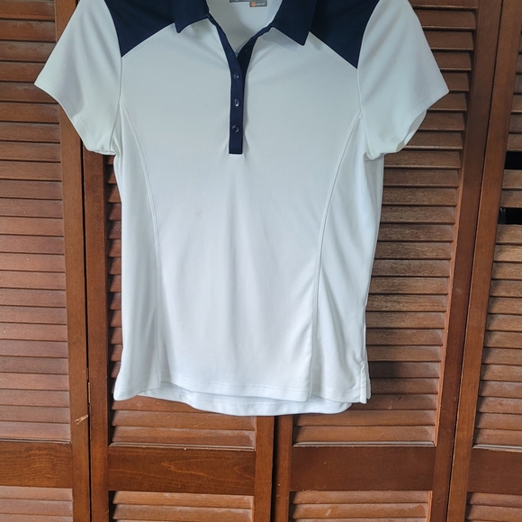 Callaway Women's White and Navy Button Down Shirt - Picture 4 of 8